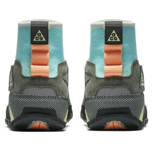 nike-acg AQ9333-900