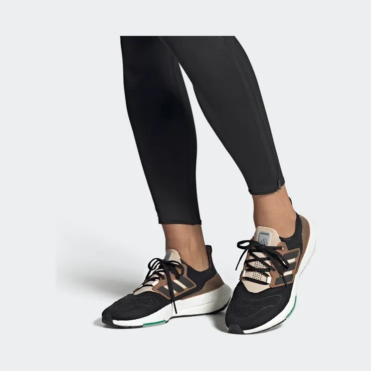 adidas-ultraboost HQ3536