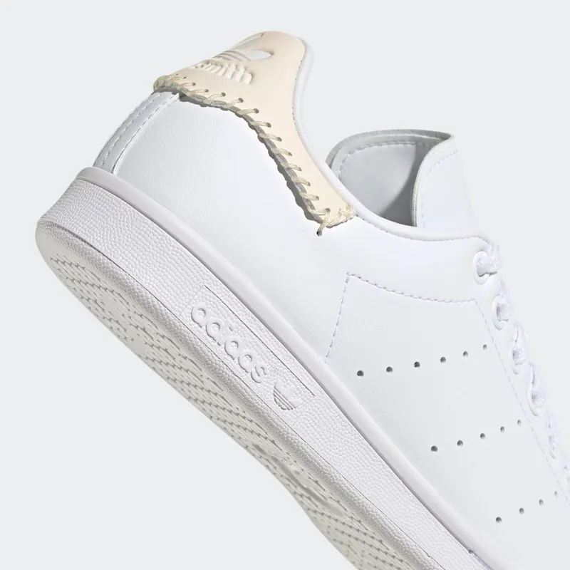 Adidas Stan Smith Cloud White / Ecru Tint / Core Black (GY9381)