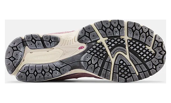 new-balance-2002r M2002RDH