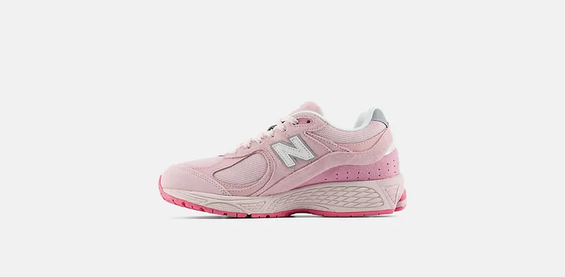 New Balance 2002R Rose (M2002RCR)