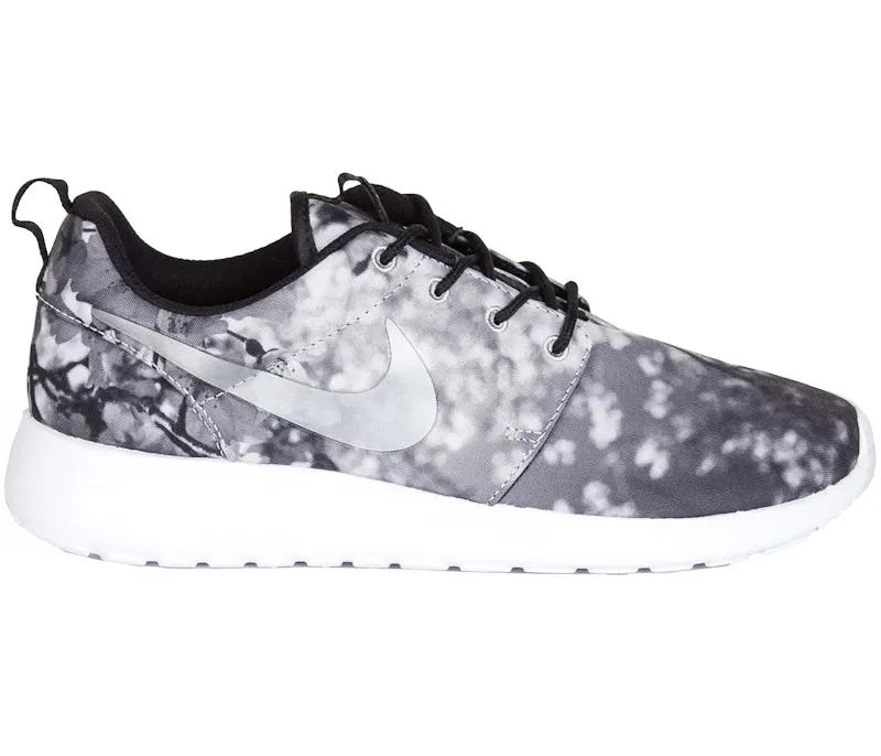 Nike Roshe One Cherry Blossom (819960-001)
