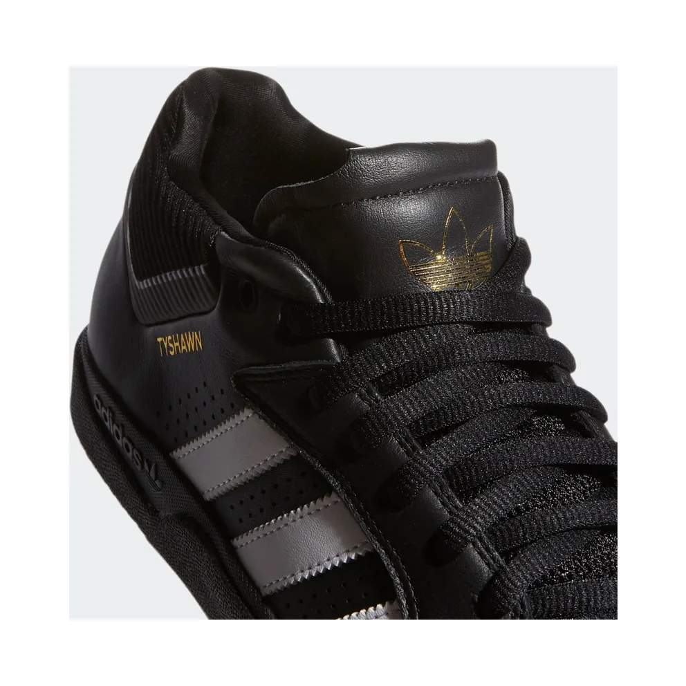 adidas Tyshawn Core Black / Cloud White / Core Black (H04930)
