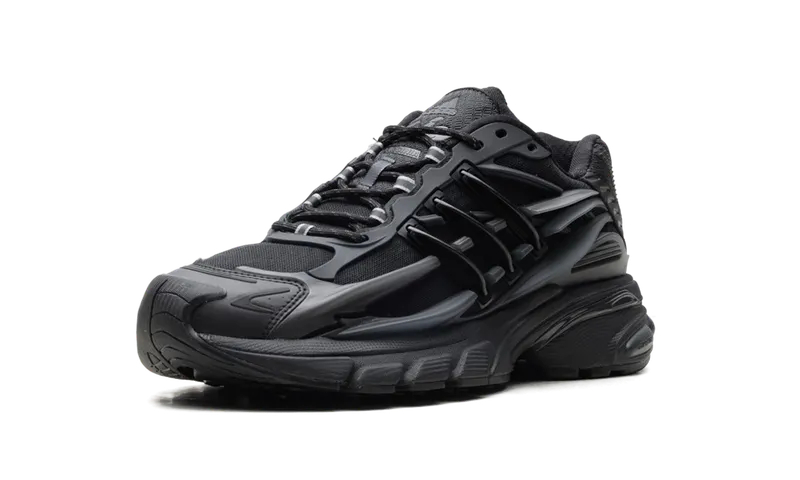 Adidas Adistar Jellyfish “Pharrell Williams – Triple Black” (KJ3841)