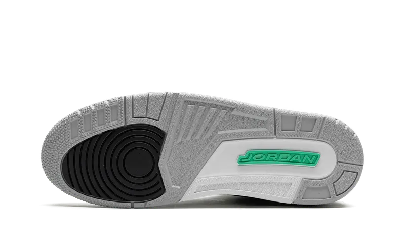 Air Jordan 3 Retro “Green Glow” (CT8532-031)