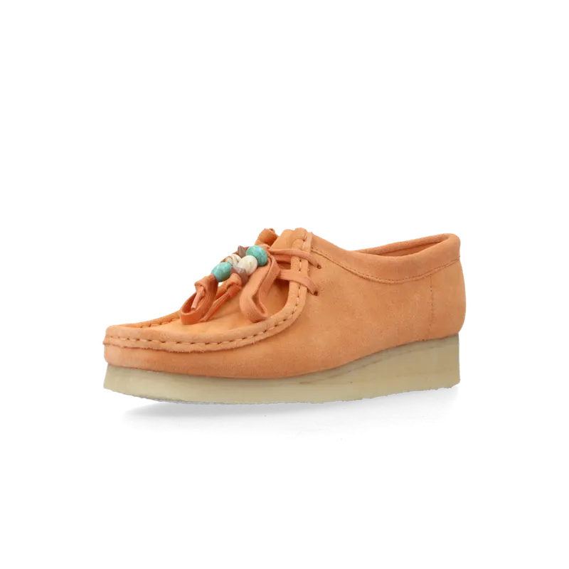 Clarks Originals Wallabee (pale peach sde) – 26180671