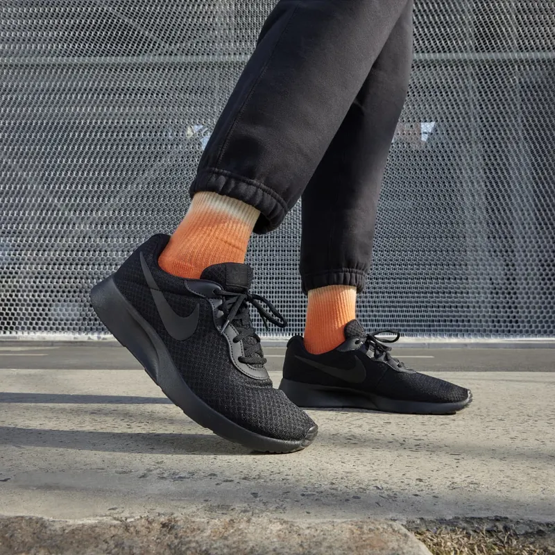Nike Tanjun Black 50% Sustainable Materials (DJ6258-001)
