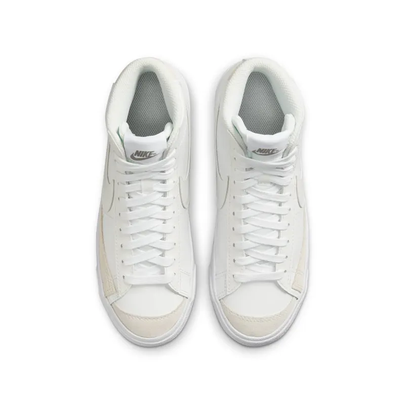 Nike Blazer Mid ’77 Older Kids’ White (DA4086-104)