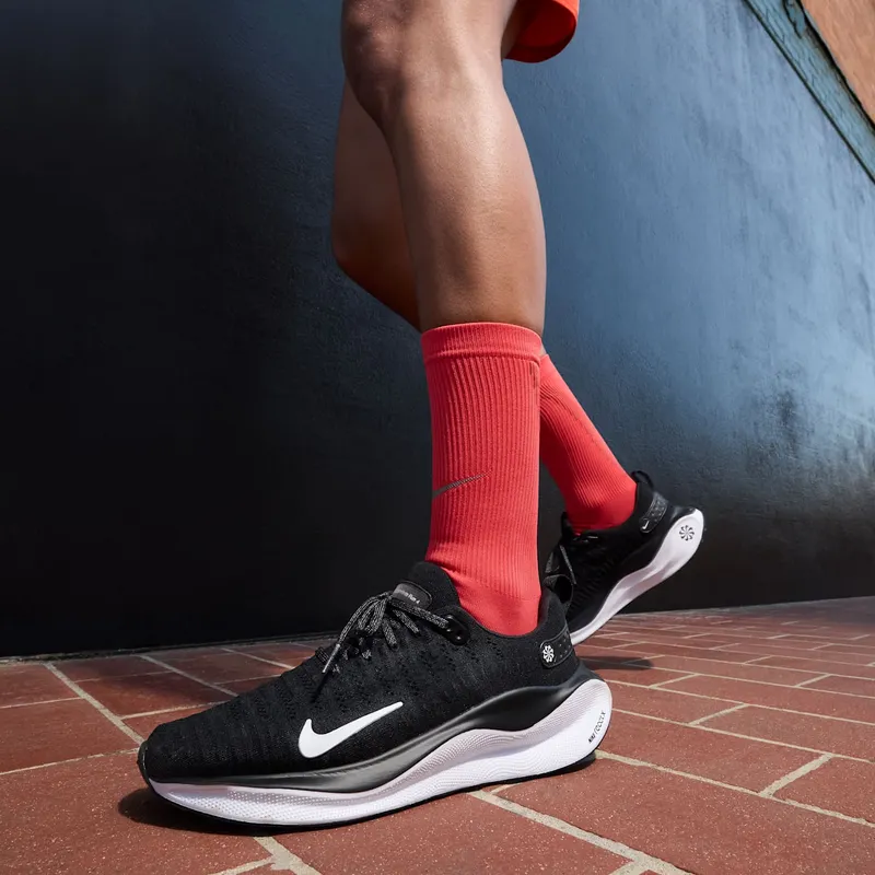 Nike ReactX Infinity Run 4 “Black / White” (DR2670-001)
