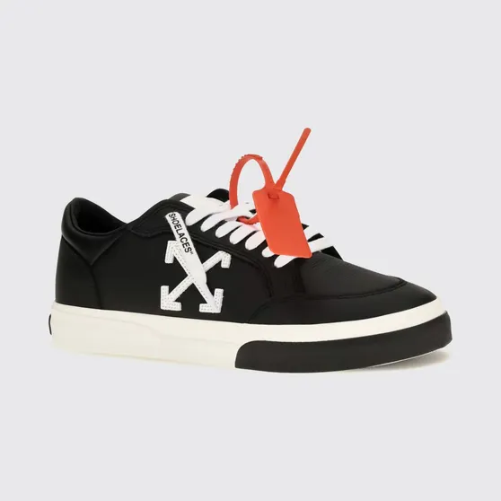 Off-White Vulcanized Grained Calfskin Sneakers with Arrow Logo Black (M293C9L0021001)