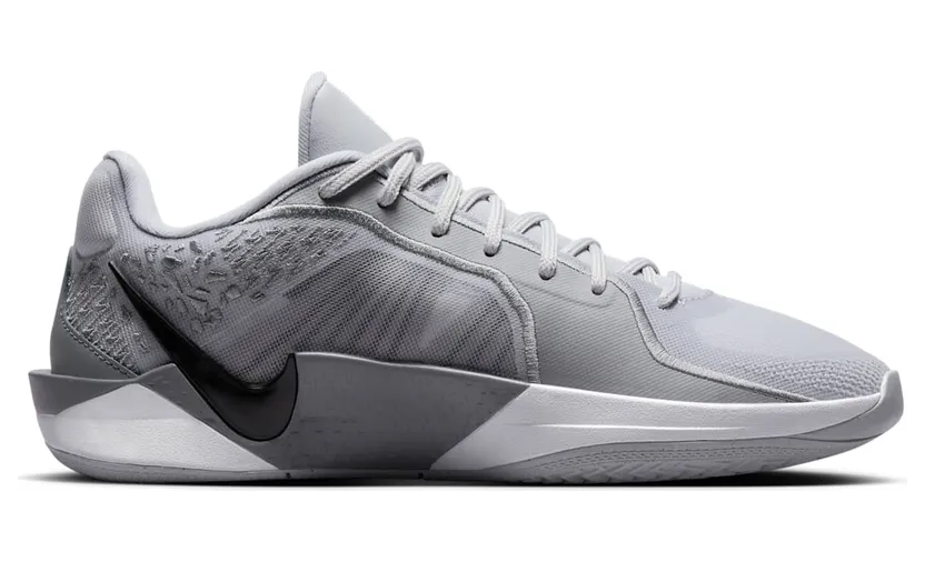 nike-sabrina-2 HF3234-001