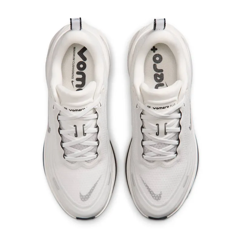 Nike Vomero Plus Summit White/Sail/Anthracite/Metallic Silver (IO9916-101)