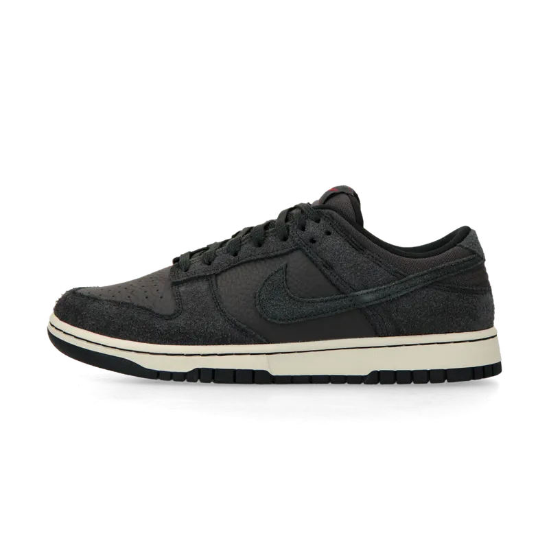 Nike Dunk Low SE “Black Grey Gum” (HF3145-001)