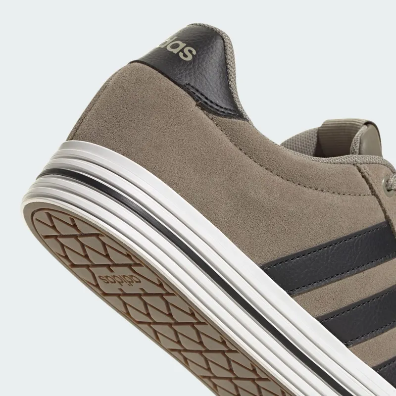 adidas Daily 4.0 Clay Core Black Core White (IF4505)