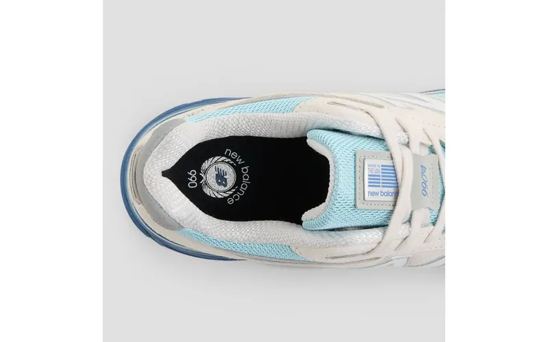 New Balance 990v4 “MiUSA Moonbeam Cloud Blue” (U990MB4)