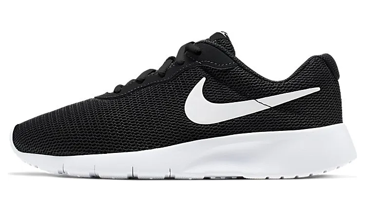 Nike Tanjun Schwarz (818381-011)