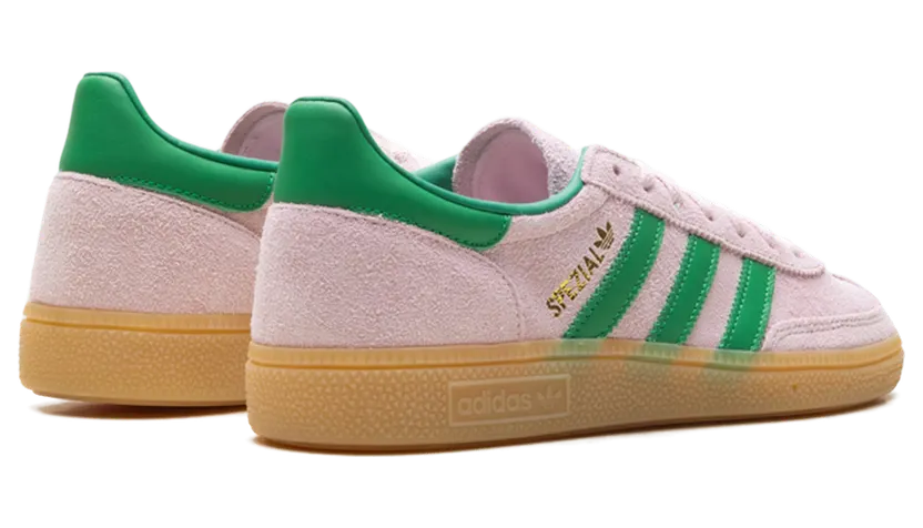 adidas Handball Spezial “Clear Pink”: zachtroze met groen en goud (2)