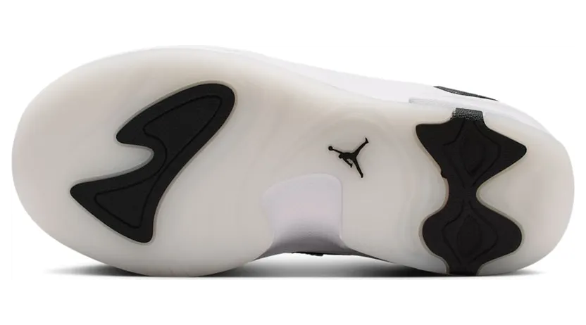 air-jordan-max-aura HQ2089-100