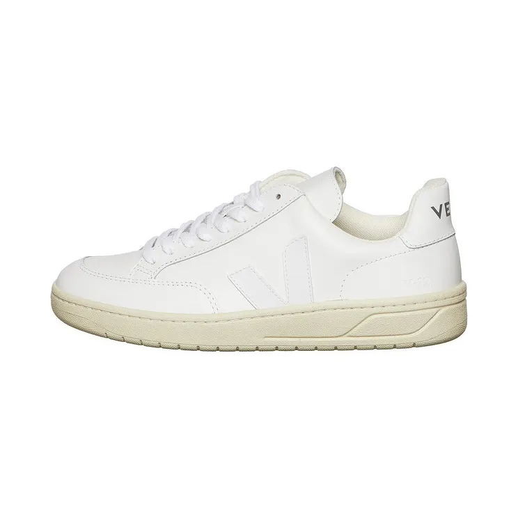 Veja V-12 WMN Extra White (XD0202297A)