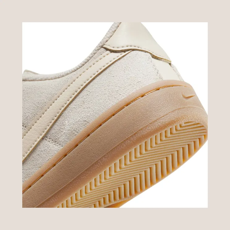 nike-court CZ0218-100