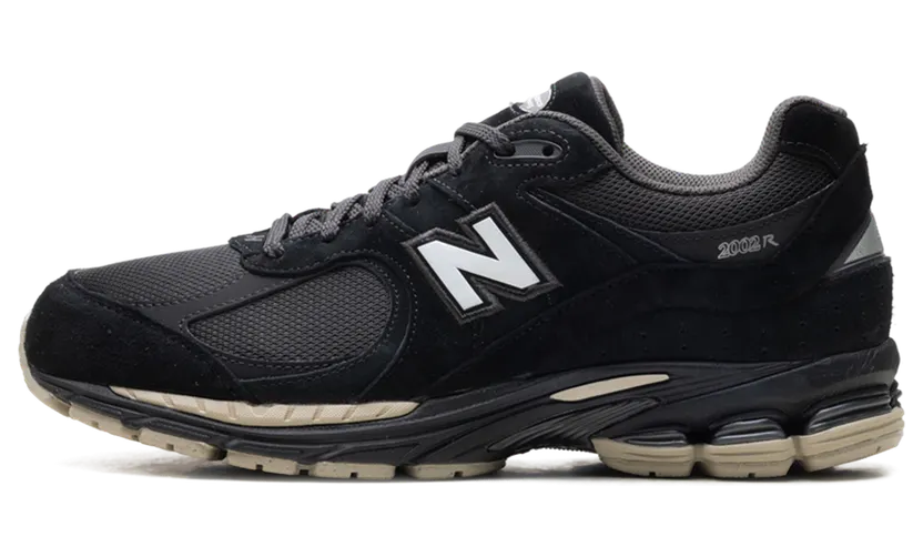 New Balance 2002R “Black/Oat” (U2002RL)
