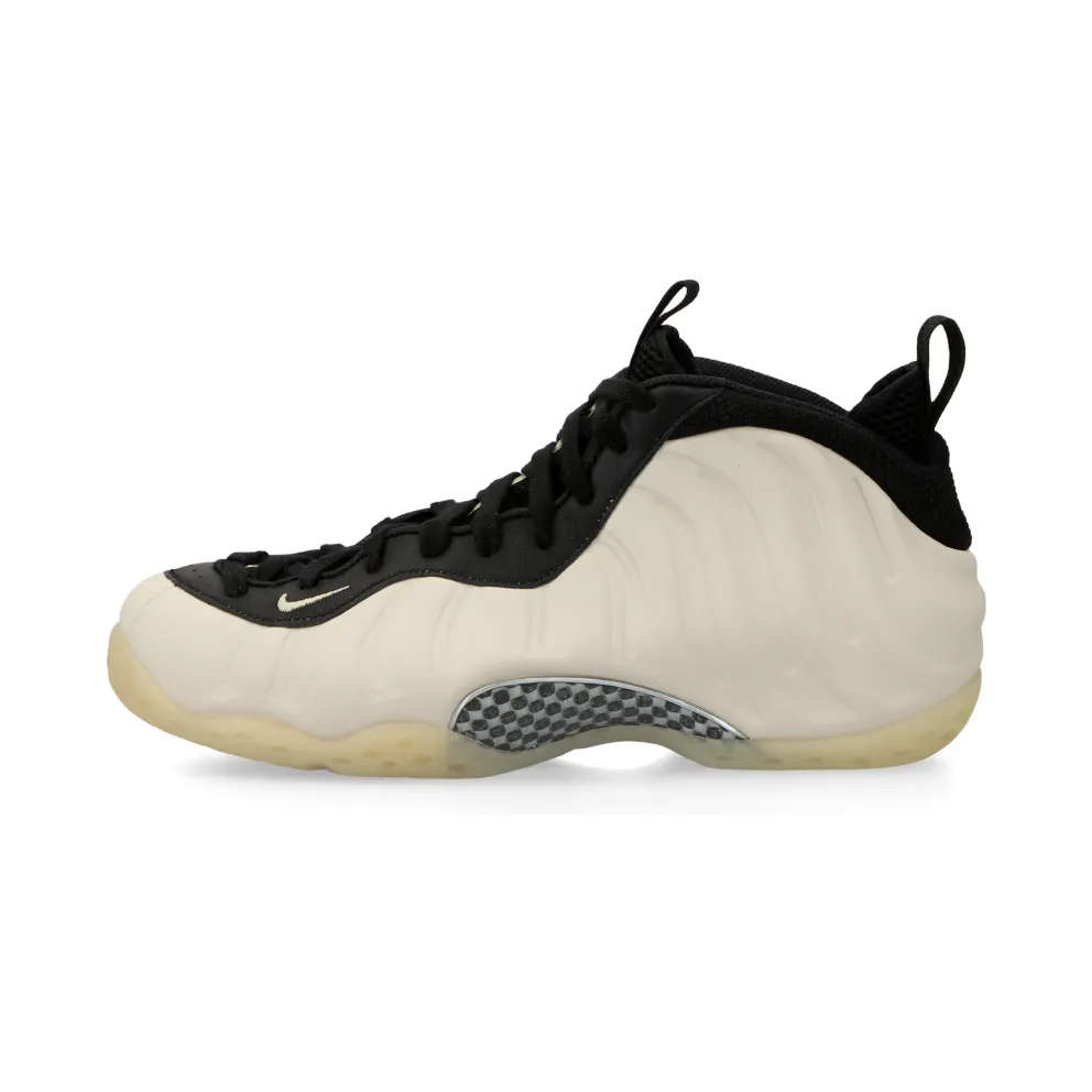 Nike Air Foamposite One (black / team gold / lt orewood brown / chrome) – FD5855-002