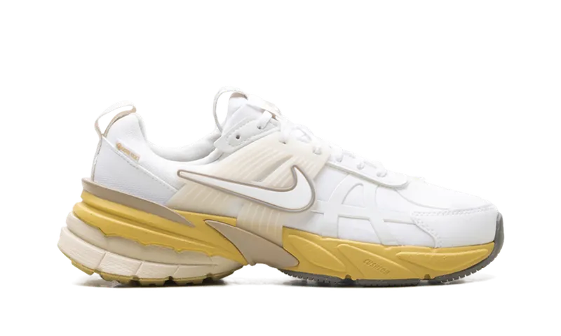 Nike V2K Run “Gore-Tex White Light Bone” (FZ2622-100)