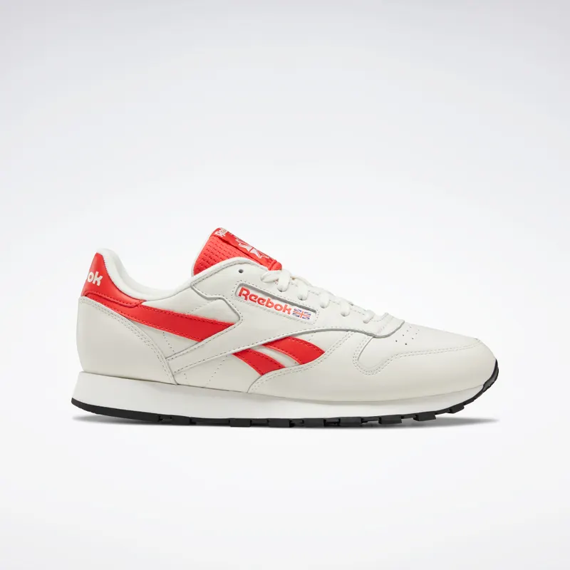 Reebok Classic Leather Schoenen Chalk / Radiant Red / Black