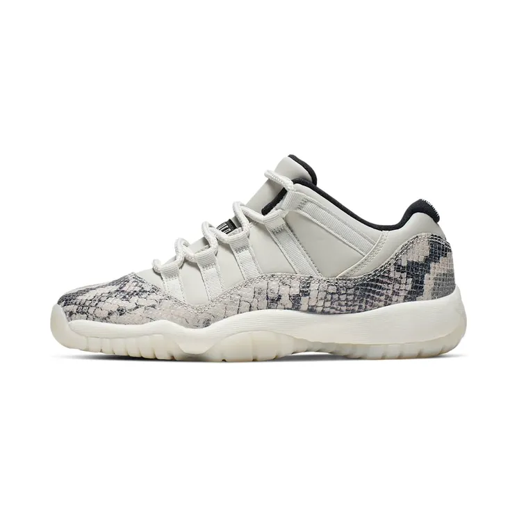 Air Jordan 11 Retro Low LE GS Snakeskin “Light Bone / Sail / Black / University Red” (CD6847-002)