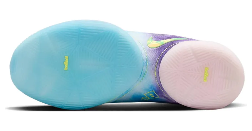 nike-lebron HV8080-300