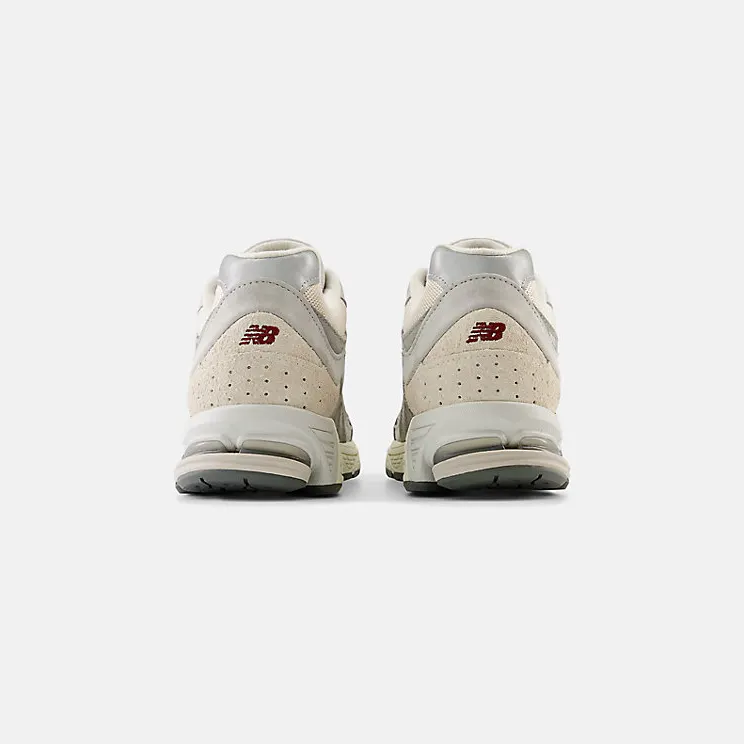 new-balance-2002r M2002RLN