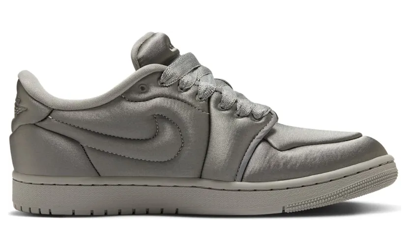 air-jordan-1 HF3969-002