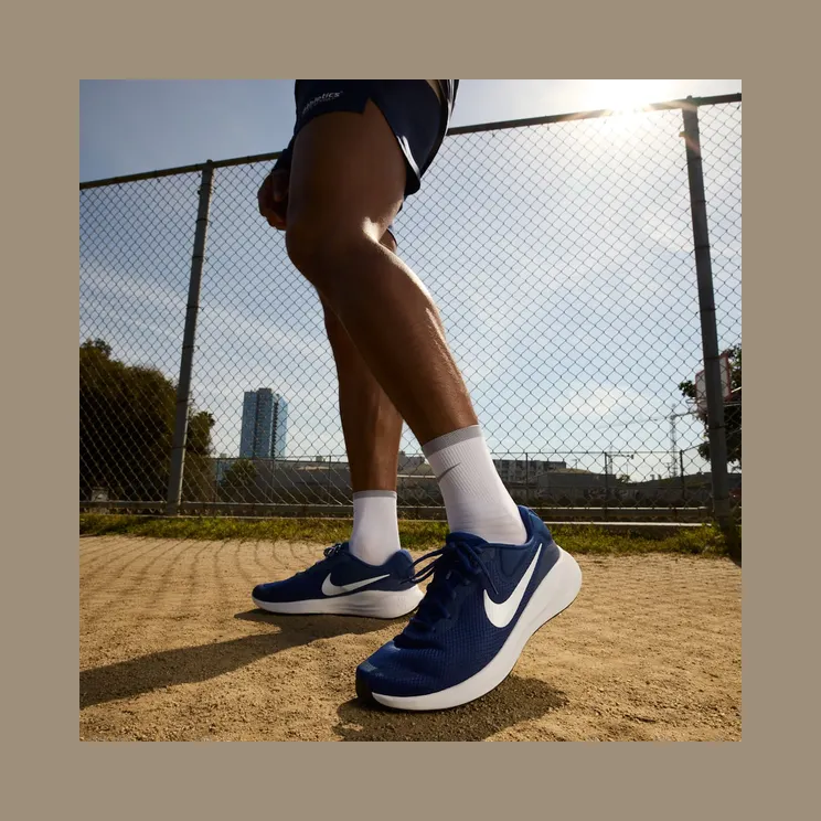 nike-revolution FB2207-400