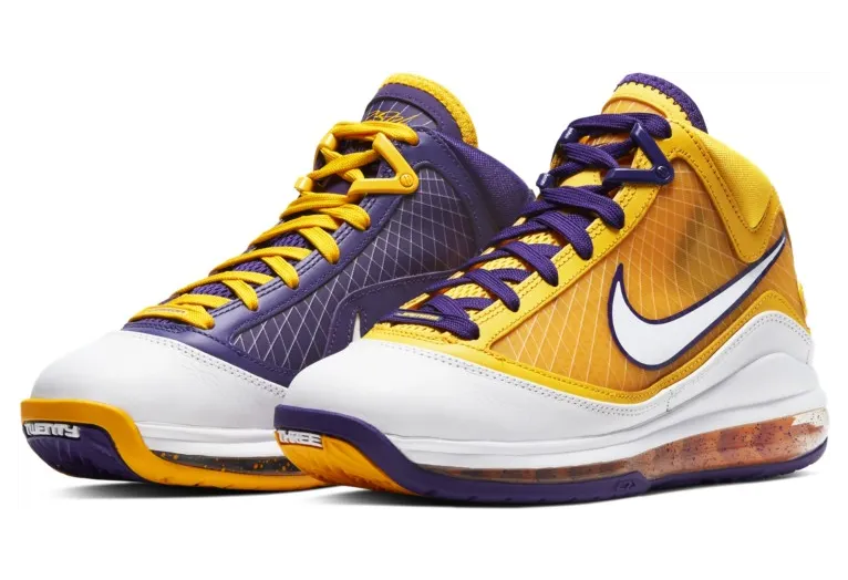 nike-lebron-7 DA3203-500