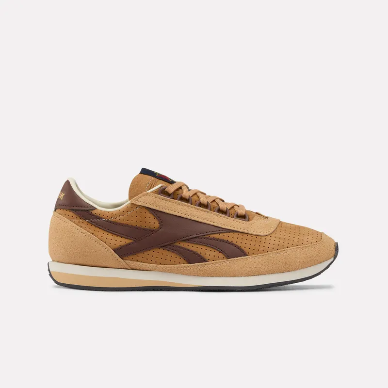 Reebok Camargue “Unisex in Chalk & Dark Green” (100245078)