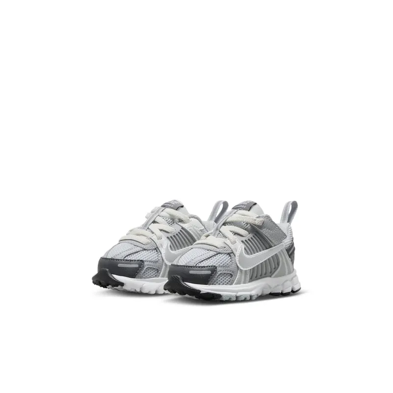Nike Zoom Vomero 5 Pure Platinum/Summit White/Dark Grey/Metallic Silver (HF7000-008)