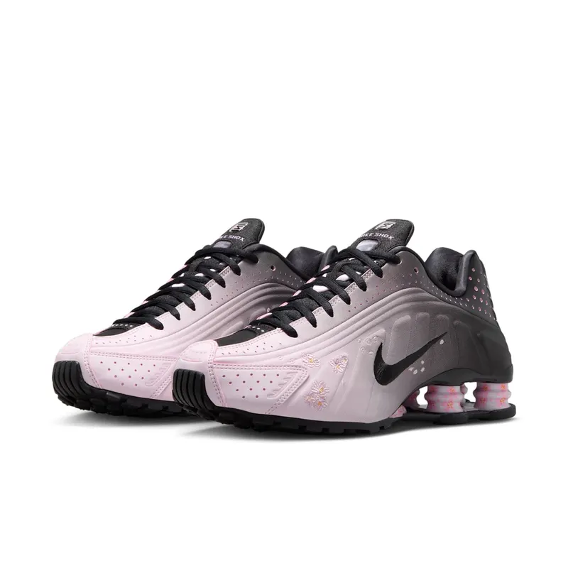 Nike Shox R4 “Sakura” (IB8872-600)