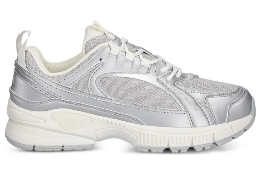 Armani Exchange Sneakers mit runder Kappe – Grau (XM001690AF17453)