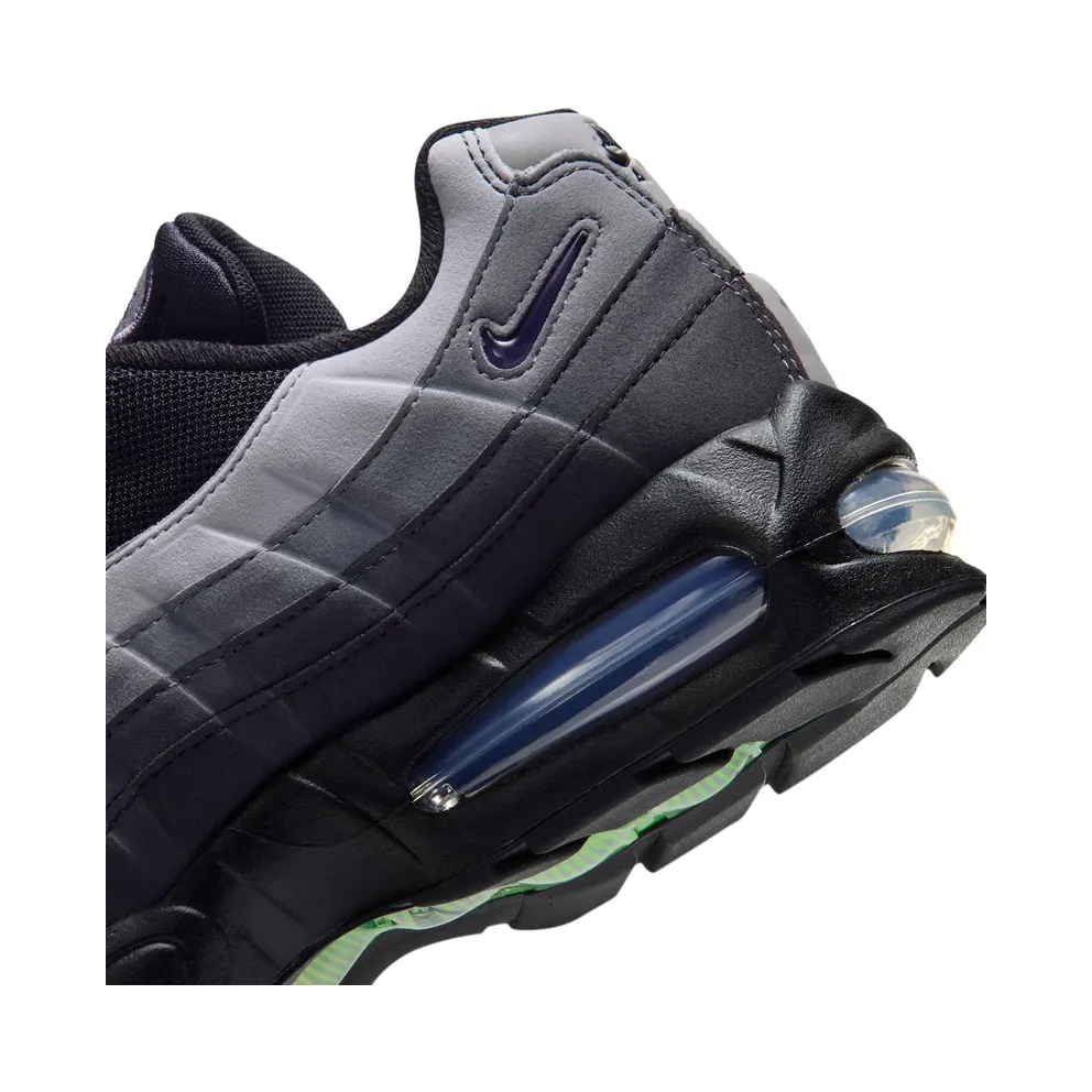 Nike Air Max 95 – lack “Black / Dark Smoke Grey / Smoke Grey / Canyon Purple” (IQ0229-002)