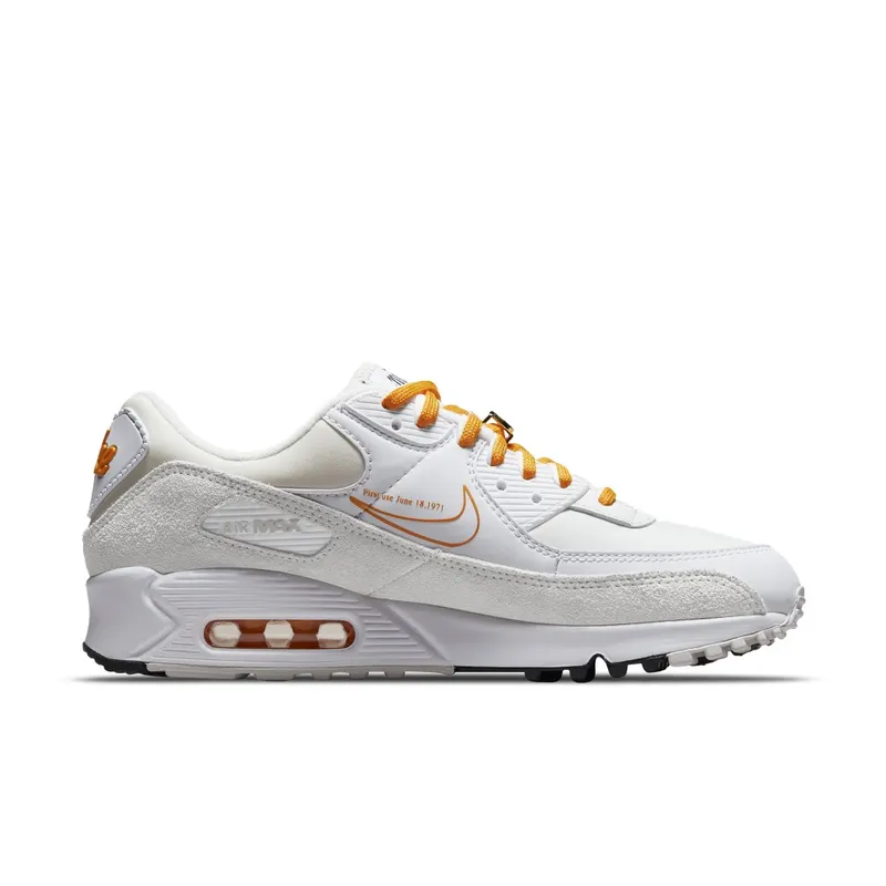 Nike Air Max 90 SE White – “White / University Gold / Sail / Light Bone” (DA8709-100)