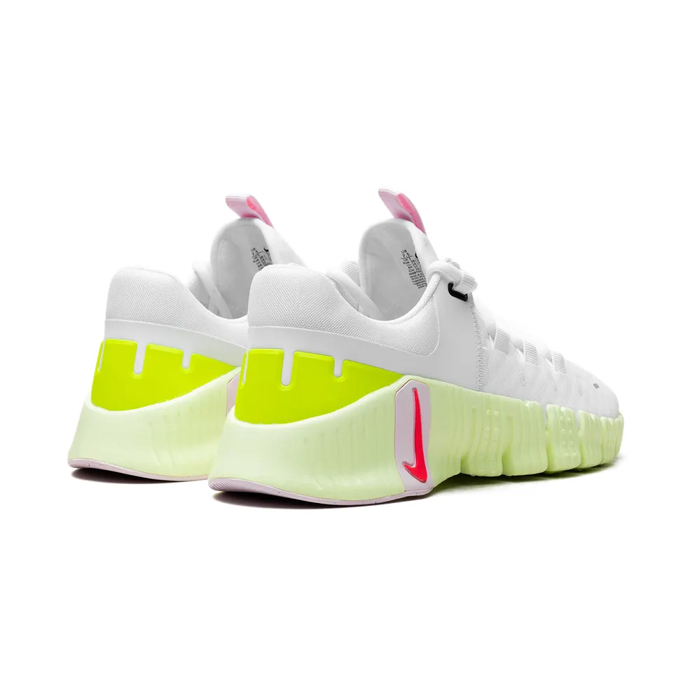 Nike Free Metcon 5 “Barely Volt Pink Foam” (DV3950-104)