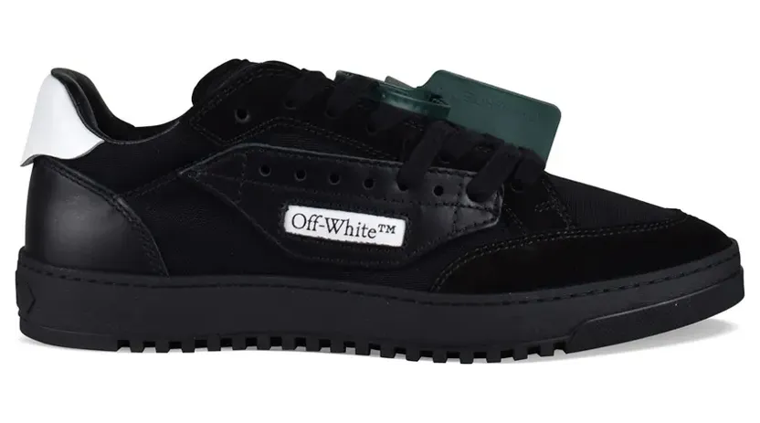 Off-White aus Wildleder “Black” (OMIA227S22FAB0011001)