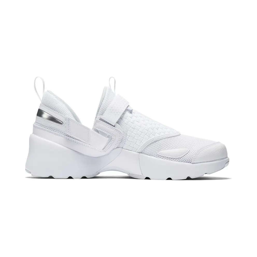 Jordan Trunner LX Triple White White/Pure Platinum (897992-100)
