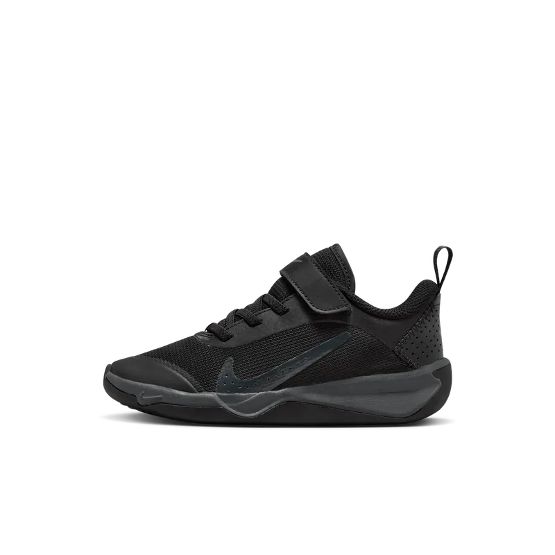 Nike Omni Multi-Court Younger Kids’ Black (DM9026-001)