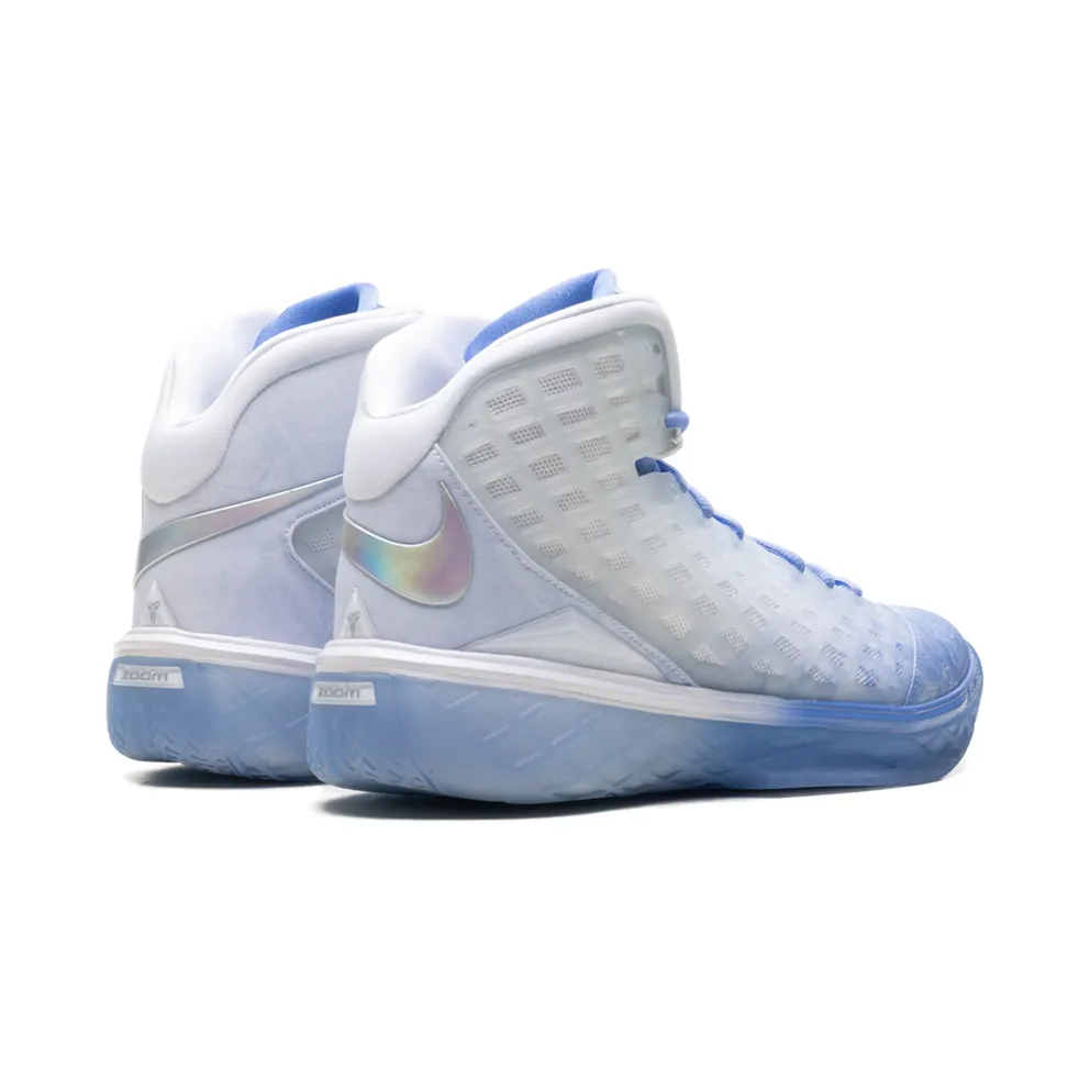 Nike Kobe 3 Protro “Christmas” (IQ5338-400)