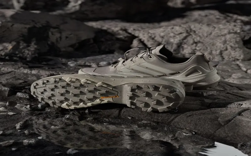 adidas Terrex Skychaser Gore-Tex Putty Beige Alumina Wonder Beige (JS4610)
