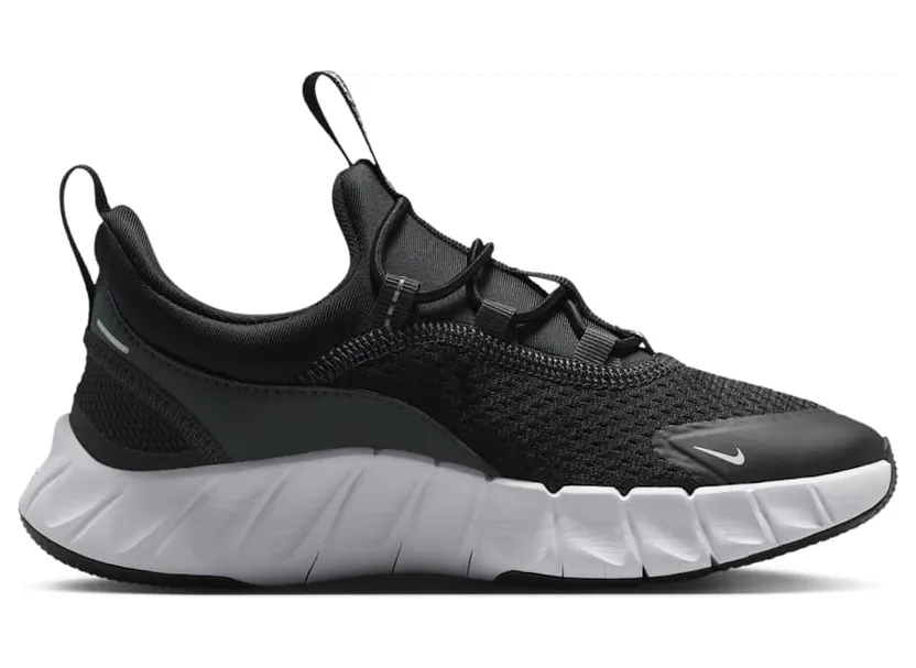 nike-free IQ5811-001