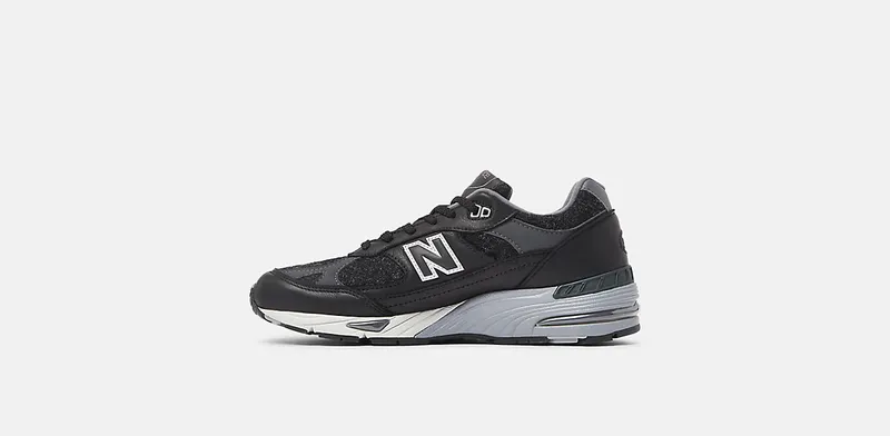 New Balance 991 “Harris Tweed – Black/Grey” (M991DJ)