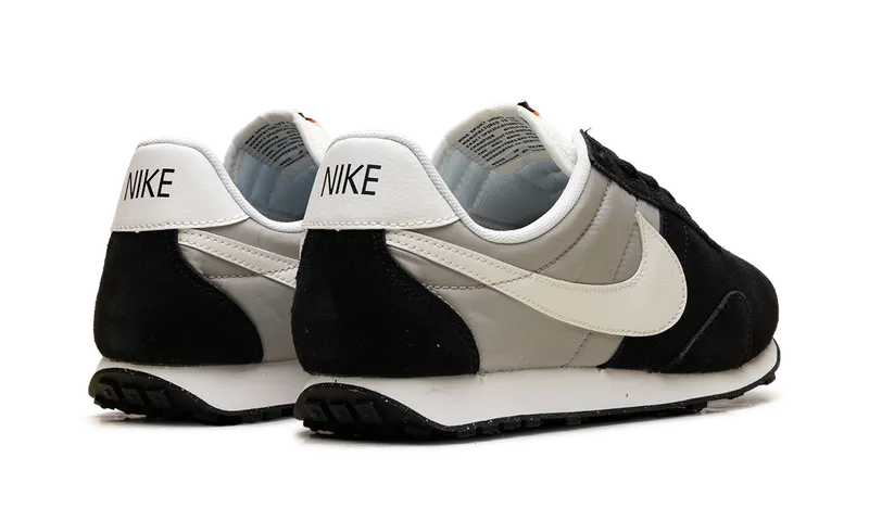 Nike Pre Montreal ’17 “Pale Grey” (898031-001)