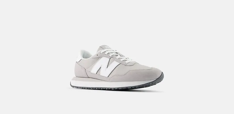 NEW BALANCE 237 “BLACK / WHITE” (MS237HG)